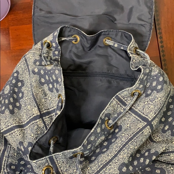 NWOT Drawstring Denim Backpack - Picture 6 of 8